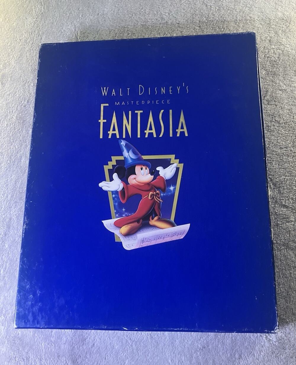 Vintage Disney Deluxe Commemorative Edition Box Set (2) Fantasia & Alladin VHS